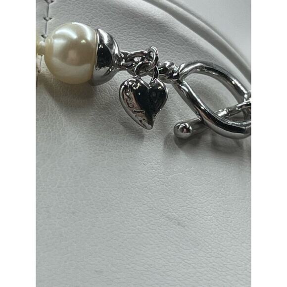 Carolee Signed Vintage Faux Pearl Pave Rhinestone Silver Tone Bow Necklace - Picture 10 of 15